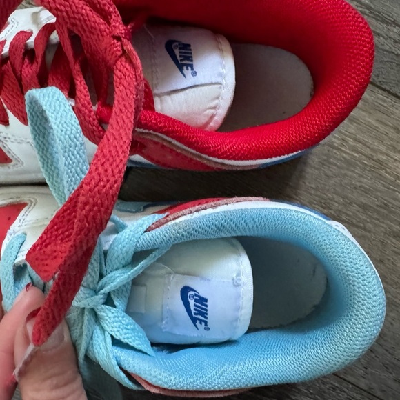 Nike Red and Blue Mismatched Sneakers - Picture 2 of 6